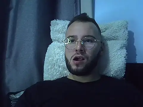 piazaocwb23 online show from May 2026 01:33:01 AM