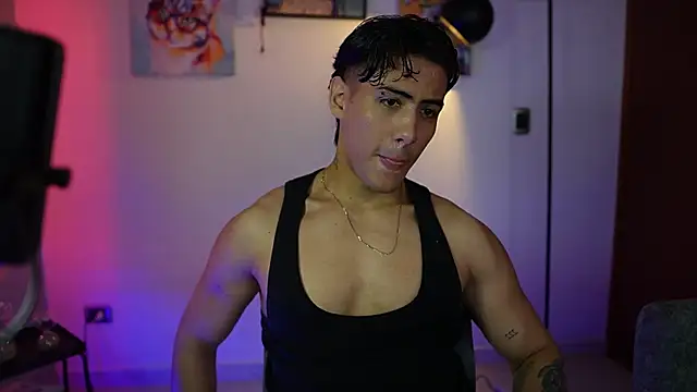 Tayler Cross  online show from March 2026 02:54:02 PM