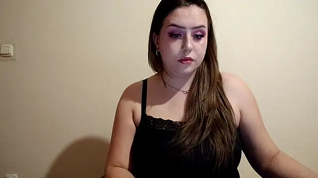 LolaSeduce online show from April 2026 08:57:02 PM