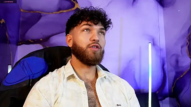 Snapshot of Oliver_Dallas1 chatting on May 2026 08:30:01 AM Oliver Dallas1 online show from May 2026 08:30:01 AM