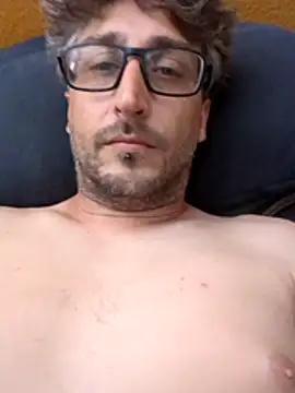 Snapshot of AHoleVibe chatting on March 2026 12:26:01 AM AHoleVibe online show from March 2026 12:26:01 AM