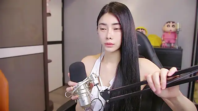 XiaoYuBao- online show from April 2026 03:05:01 PM