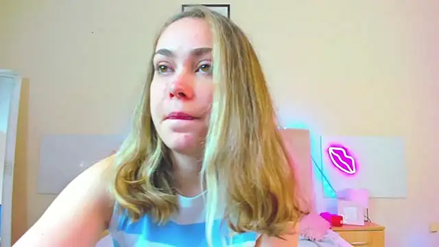 MelanieCuty online show from May 2026 05:15:01 AM