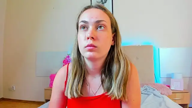 MelanieCuty online show from June 2026 05:39:01 PM