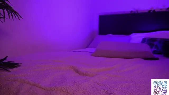 SweeetMila online show from April 2026 06:03:01 PM