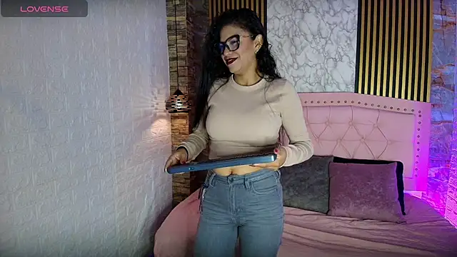 AishaCambell  online show from May 2026 11:04:01 AM
