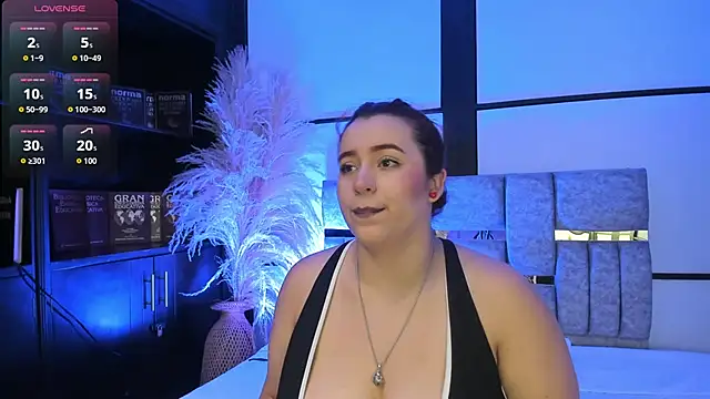 Snapshot of JeanneWilliams chatting on May 2026 01:05:02 PM JeanneWilliams online show from May 2026 01:05:02 PM
