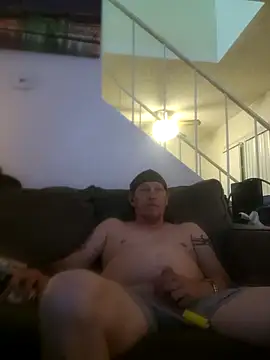 Snapshot of yourMasterisBored chatting on June 2026 05:25:01 AM yourMasterisBored online show from June 2026 05:25:01 AM