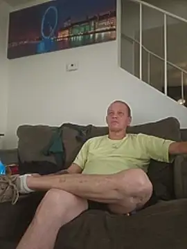 Snapshot of yourMasterisBored chatting on July 2026 01:21:02 PM yourMasterisBored online show from July 2026 01:21:02 PM