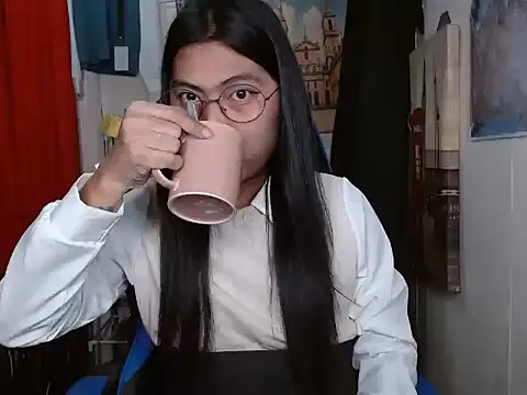 Steffiy online show from March 2026 07:17:01 PM