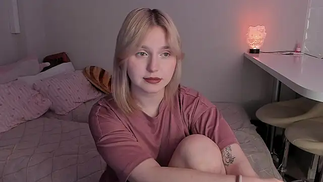 Snapshot of dewpointtt chatting on March 2026 07:06:02 PM dewpointtt online show from March 2026 07:06:02 PM