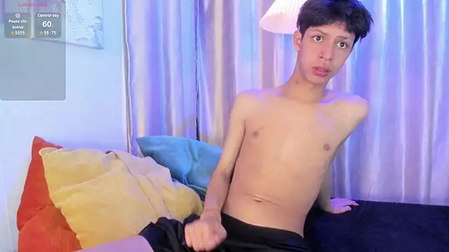 Ethan qop online show from April 2026 12:29:02 PM