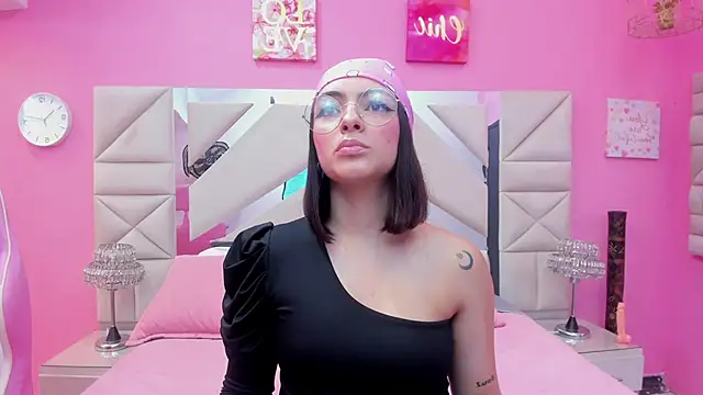 Ivy Yovng online show from March 2026 03:06:02 AM