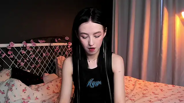 lizaa breeze online show from July 2026 05:48:02 PM