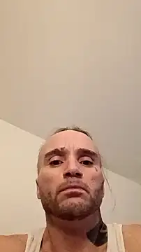 Snapshot of dropanddrippy1 chatting on March 2026 10:14:01 PM dropanddrippy1 online show from March 2026 10:14:01 PM