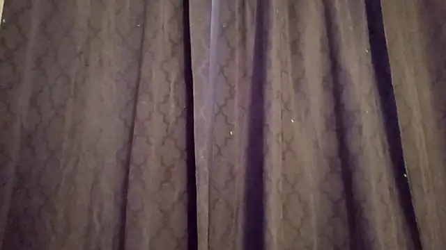 Snapshot of dropanddrippy1 chatting on March 2026 04:28:02 AM dropanddrippy1 online show from March 2026 04:28:02 AM