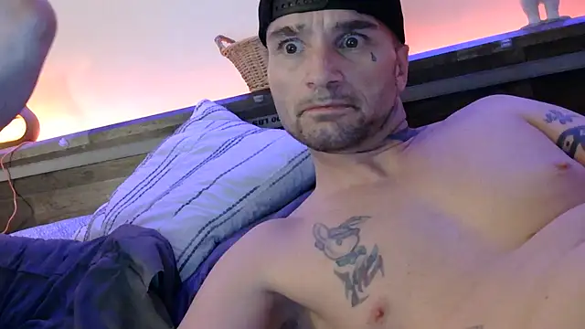 Snapshot of dropanddrippy1 chatting on March 2026 05:02:02 AM dropanddrippy1 online show from March 2026 05:02:02 AM