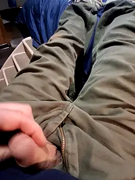 Snapshot of Giggles713 chatting on March 2026 03:28:01 PM Giggles713 online show from March 2026 03:28:01 PM