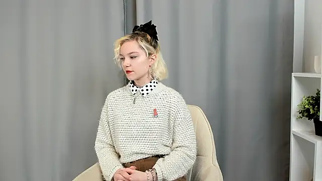 Snapshot of TierraDunt chatting on March 2026 07:14:02 AM TierraDunt online show from March 2026 07:14:02 AM