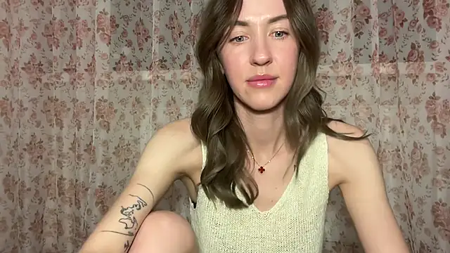 Snapshot of Julia182 chatting on March 2026 08:02:01 PM Julia182 online show from March 2026 08:02:01 PM