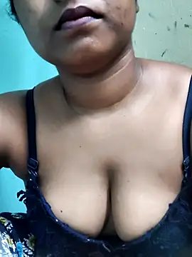 hotmiki online show from June 2026 10:32:01 PM