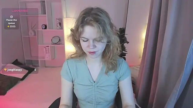 ElizabethVane online show from April 2026 05:43:01 AM