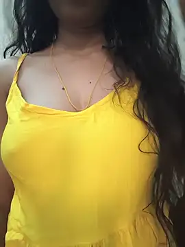 Snapshot of Shalini_08 chatting on June 2026 02:25:01 AM Shalini 08 online show from June 2026 02:25:01 AM