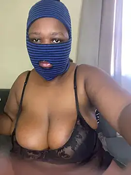 Snapshot of NaughtyGirl0000 chatting on April 2026 06:07:02 AM NaughtyGirl0000 online show from April 2026 06:07:02 AM