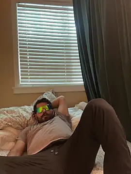 Hairylatino11 online show from March 2026 06:46:02 PM