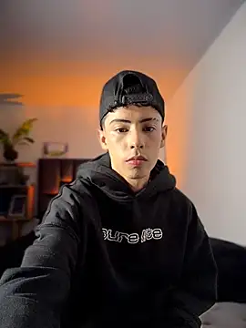 SebastianReed  online show from April 2026 02:09:01 AM