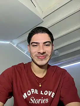 ApoloGray   online show from May 2026 08:15:01 PM