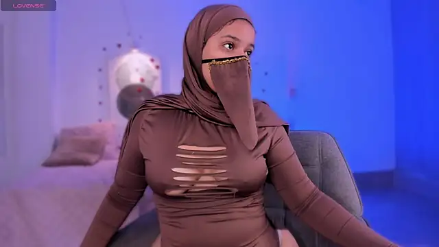 Aminaa Kaarim online show from June 2026 05:12:01 AM