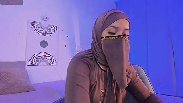 Aminaa Kaarim online show from July 2026 02:47:01 AM