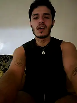 Snapshot of Thewildaliii0 chatting on April 2026 01:05:01 AM Thewildaliii0 online show from April 2026 01:05:01 AM