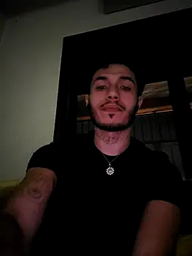 Snapshot of Thewildaliii0 chatting on April 2026 11:40:01 PM Thewildaliii0 online show from April 2026 11:40:01 PM