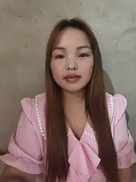 Snapshot of Mina_xYx chatting on May 2026 04:24:01 PM Mina xYx online show from May 2026 04:24:01 PM