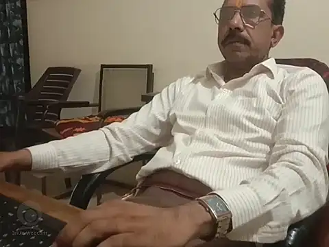Snapshot of biger_top chatting on July 2026 02:26:02 AM biger top online show from July 2026 02:26:02 AM