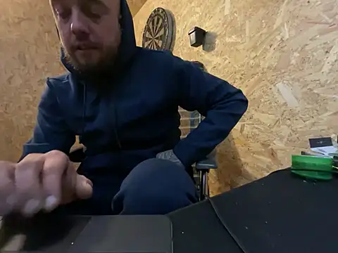 Billybeer89 online show from May 2026 07:11:01 PM