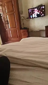 xyz 2giT online show from March 2026 05:44:02 AM