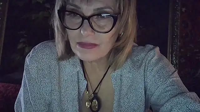 Lia Rayss online show from April 2026 06:47:02 PM