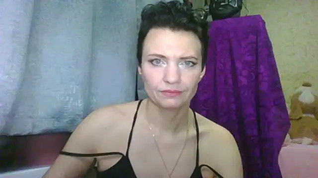 Snapshot of HotMamaQueen234 chatting on March 2026 08:23:01 PM HotMamaQueen234 online show from March 2026 08:23:01 PM