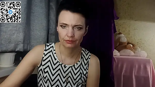 Snapshot of HotMamaQueen234 chatting on March 2026 07:26:01 PM HotMamaQueen234 online show from March 2026 07:26:01 PM