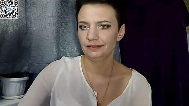 HotMamaQueen234 online show from May 2026 04:04:02 PM