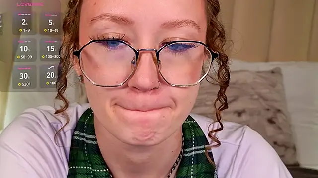 AmelieViolet online show from July 2026 10:44:01 AM