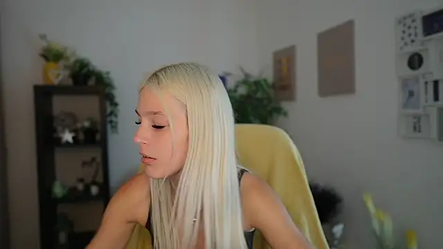 Luna Grace18 online show from July 2026 01:58:01 PM