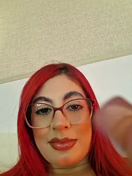 Scarlet Evanss  online show from April 2026 08:00:02 PM