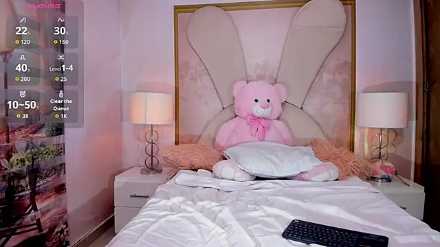 Snapshot of little_doll18_ chatting on May 2026 08:49:02 PM little doll18 online show from May 2026 08:49:02 PM