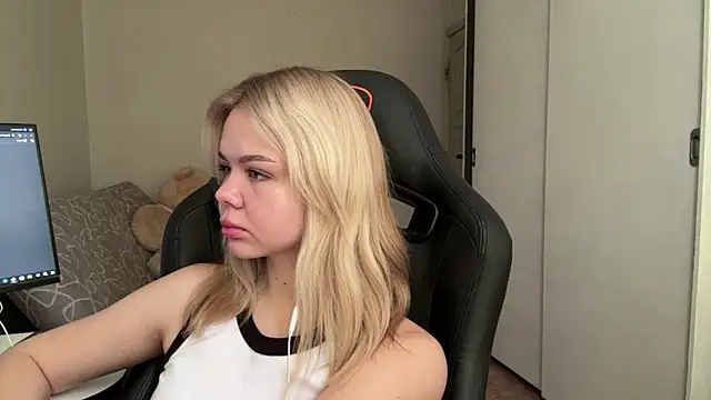 Avadream online show from March 2026 09:23:01 AM