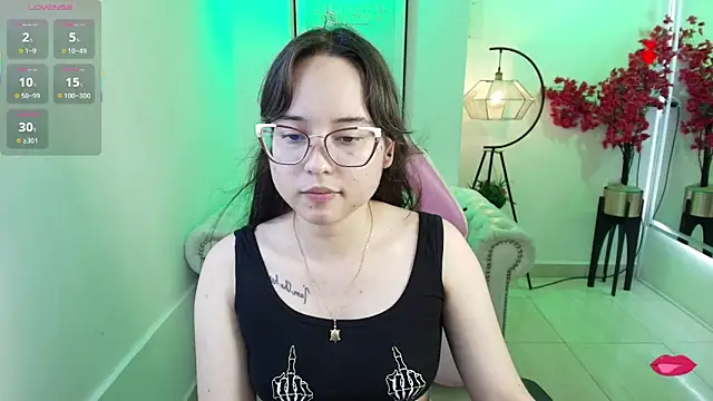 Shady bug online show from April 2026 08:26:02 PM
