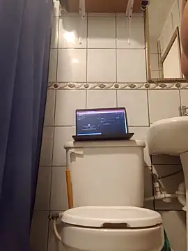 Snapshot of Ricardito_05 chatting on March 2026 07:45:02 AM Ricardito 05 online show from March 2026 07:45:02 AM